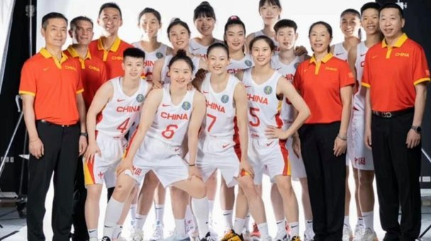 球衣账号：巴萨26-27赛季客场独家科比纪念球衣新谍照流出
