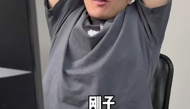 对于董哥粉丝来说， 除了董哥之外的教练都是傻子