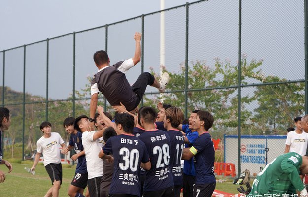 西甲小将刘凯源试训重庆铜梁龙