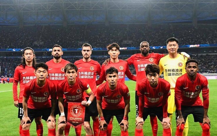 五星体育申花直播结束后，开始延播海港比赛