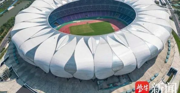 东北球队11-3月主场比赛，可以放在22度室内恒温大球场