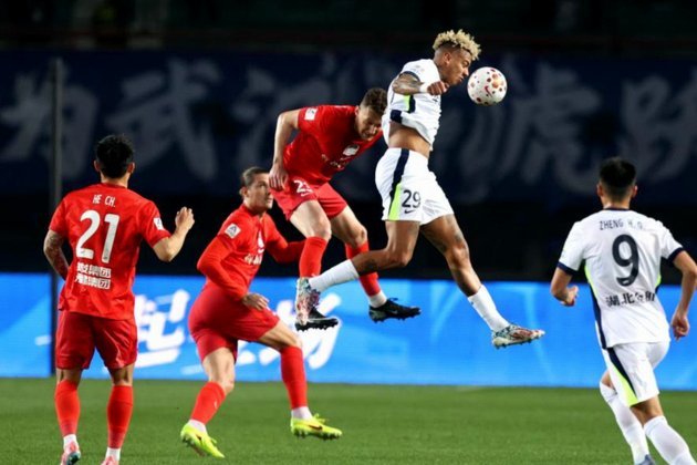 铁人连扳四 河南队扳平